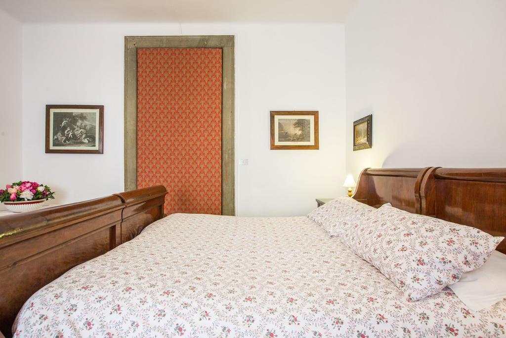 טוסקולנו מדרנו Le Camerine Apartment Water Front מראה חיצוני תמונה